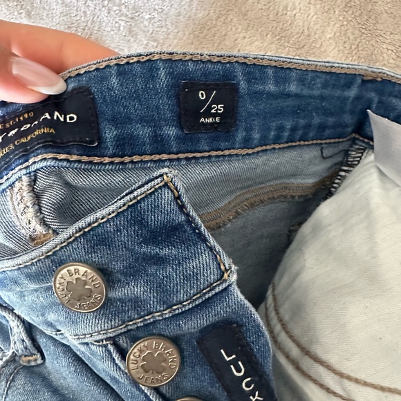 Lucky Brand Blue Ankle Cropped Jeans - Picture 10 of 10